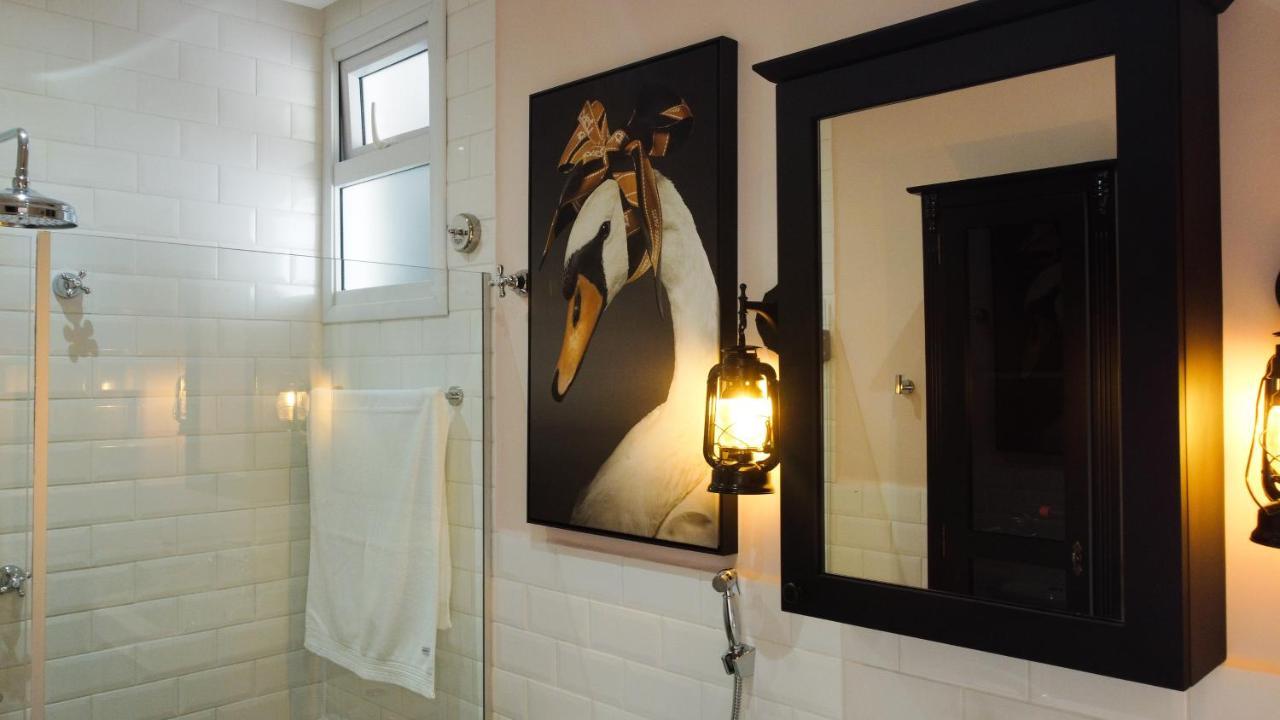 Vila Pugliesi Hotel Boutique เลนโซยส์ ภายนอก รูปภาพ